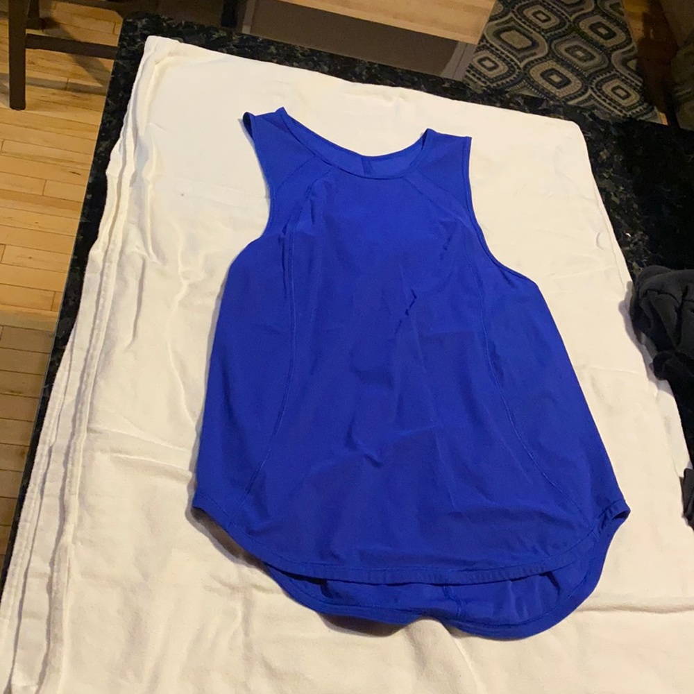 Lululemon tank top